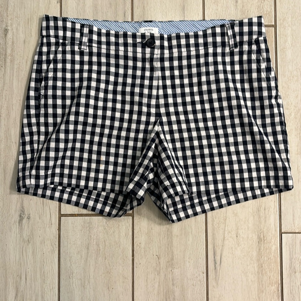 crown & ivy Black and White Gingham Women’s Shorts